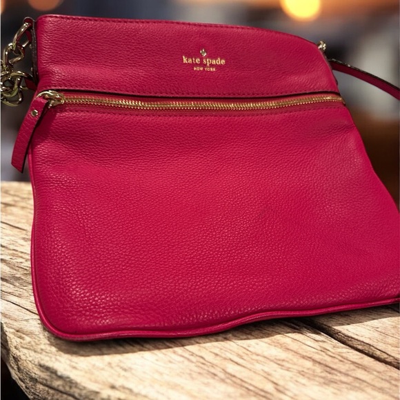 kate spade Handbags - Kate Spade New York Cobble Hill Ellen crossbody bag chain/leather strap
